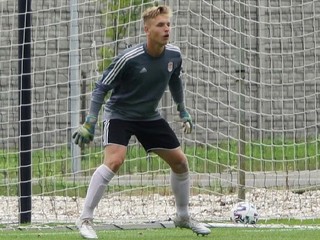 Mladý brankár Filip Baláž. 