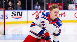 Adam Sýkora pred debutom za New York Rangers.