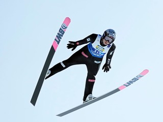 Marius Lindvik na MS v severskom lyžovaní 2025.