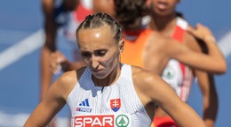 Slovenská atlétka Gabriela Gajanová v cieli po semifinále v behu na 800 metrov.