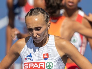 Slovenská atlétka Gabriela Gajanová v cieli po semifinále v behu na 800 metrov.