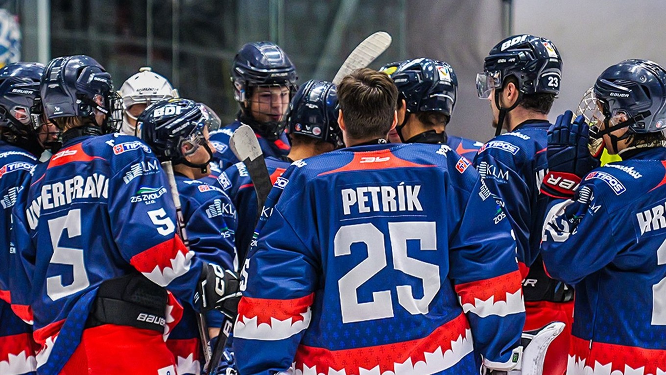 Hráči HKM Zvolen po prípravnom zápase