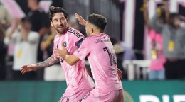 Lionel Messi a Jordi Alba 