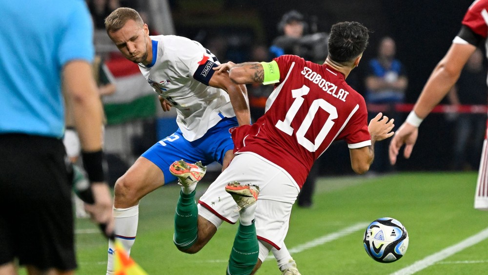 VIDEO: Česi opäť remizovali, lídri mužstiev sa takmer pustili do seba