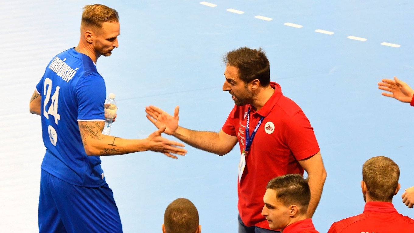 Na snímke zľava Martin Straňovský a reprezentačný tréner Slovenska Fernando Gurich.