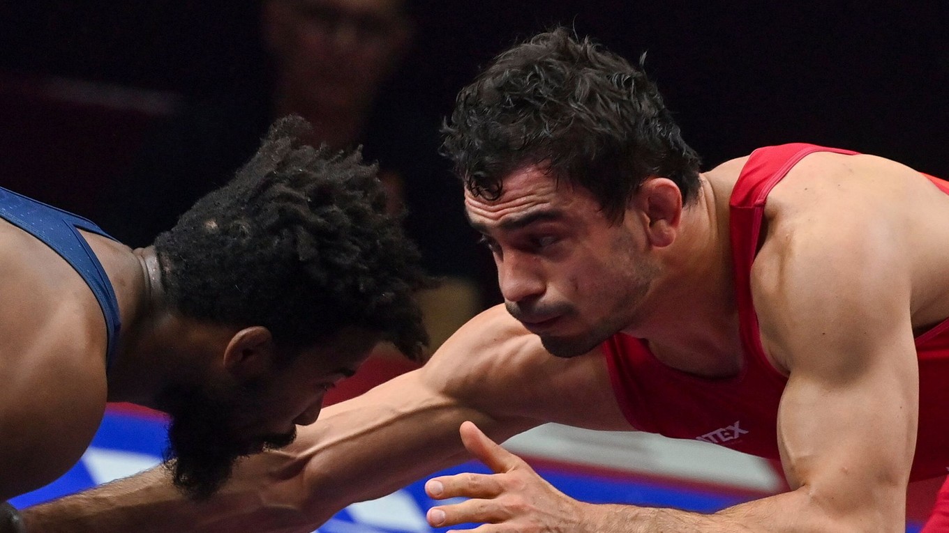 Slovenský zápasník Tajmuraz Salkazanov počas ME 2023.