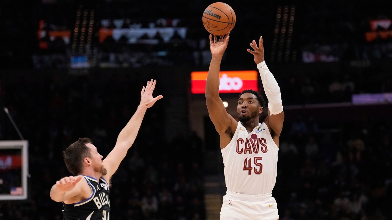 Donovan Mitchell v zápase s Milwaukee Bucks