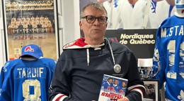 Spisovateľ a novinár, autor knihy o bratoch Šťastných Robert Laflamme.