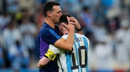 Lionel Scaloni a Lionel Messi