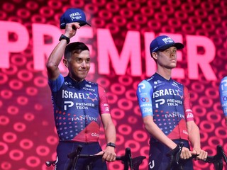Domenico Pozzovivo (vľavo) počas prezentácie Giro d'Italia 2023.