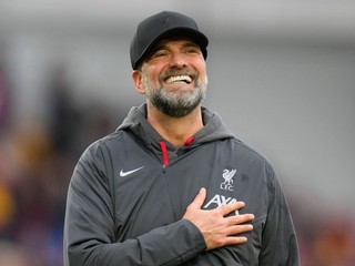 Nemecký futbalový tréner Jürgen Klopp vo farbách FC Liverpool.