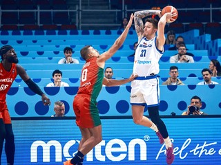 Momentka zo zápasu Česko - Portugalsko (ME v basketbale 2025)