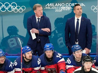 Hlavný tréner Česka Radim Rulík a asistent Tomáš Plekanec.