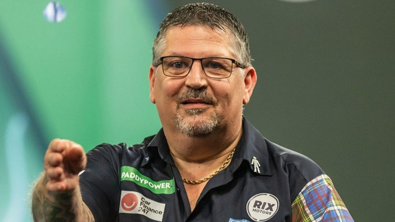 Škótsky šípkar Gary Anderson.