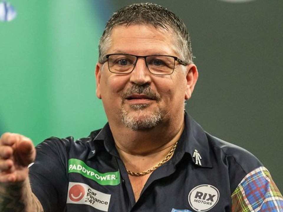 Škótsky šípkar Gary Anderson.