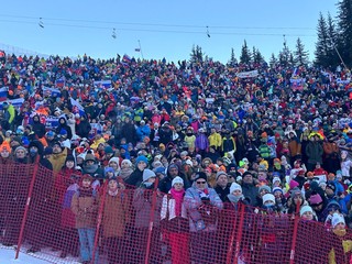 Fanúšikovia počas slalomu v Jasnej 2024.
