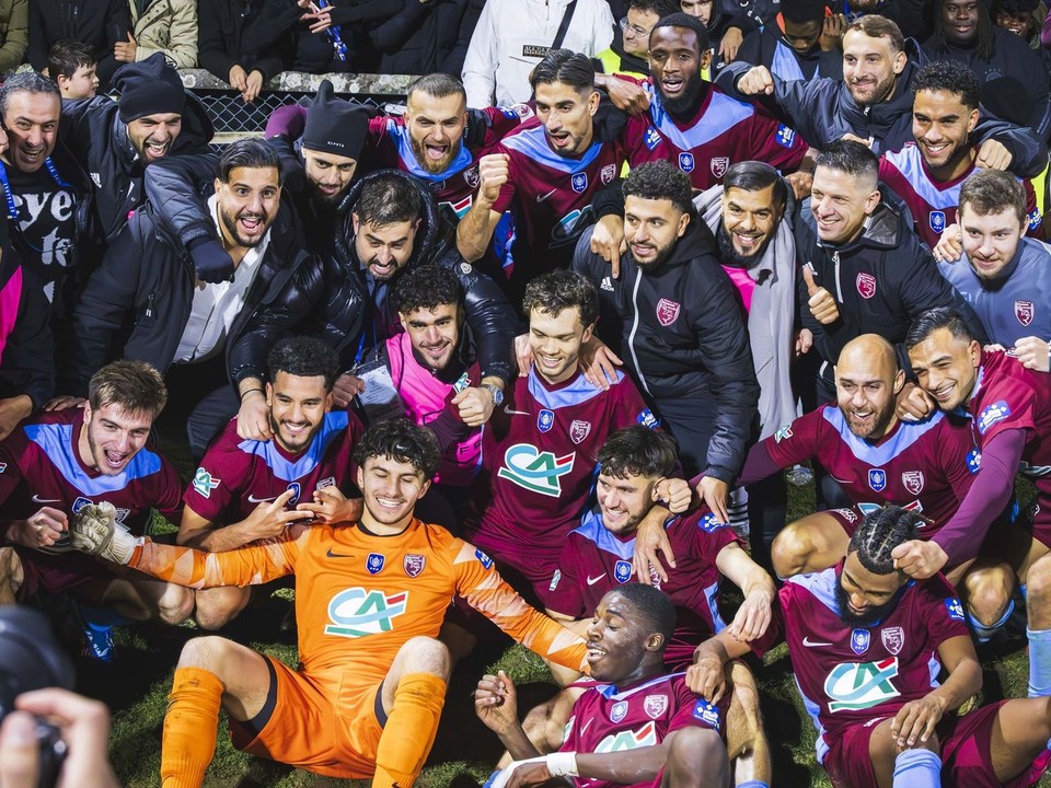 Futbalisti tímu Bourgoin-Jallieu