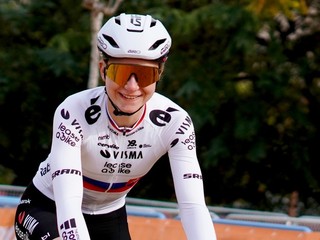 Viktória Chladoňová počas cyklokrosovej sezóny.