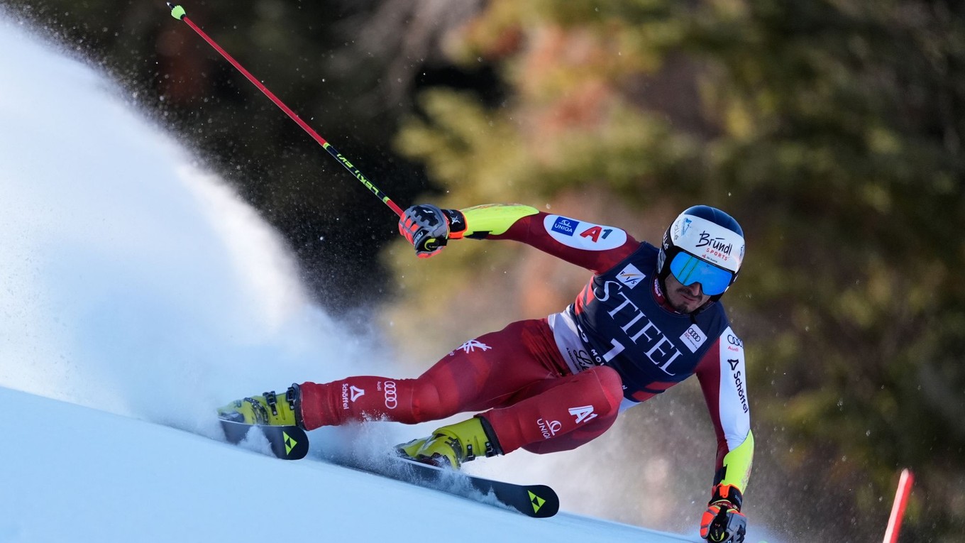 Stefan Brennsteiner počas obrovského slalomu v Copper Mountain.
