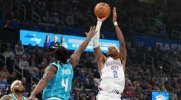Momentka zo zápasu Oklahoma City Thunder - Charlotte Hornets 