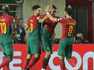 Portugalskí futbalisti v kvalifikačnom zápase skupiny J EURO 2024 Portugalsko - Luxembursko. 