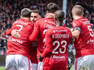 Futbalisti Brestu sa tešia z gólu v zápase francúzskej Ligue 1.