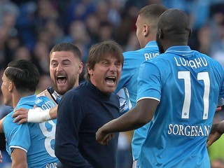 Antonio Conte s hráčmi Neapola