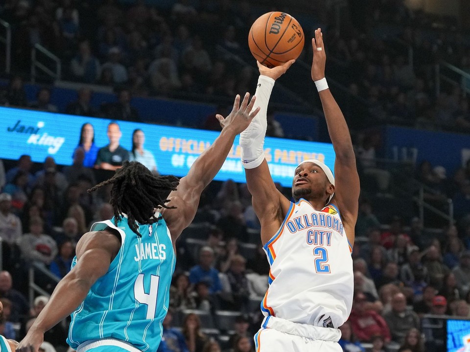 Momentka zo zápasu Oklahoma City Thunder - Charlotte Hornets 