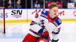 Adam Sýkora pred debutom za New York Rangers.