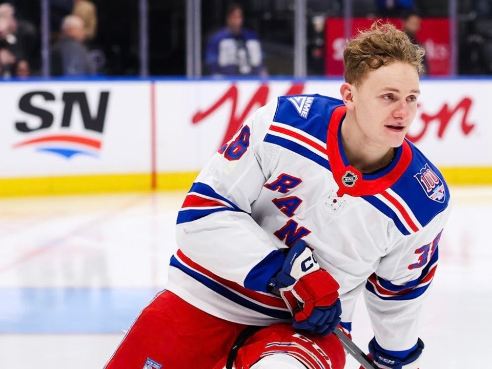 Adam Sýkora pred debutom za New York Rangers.