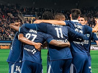 Radosť hráčov Paríža