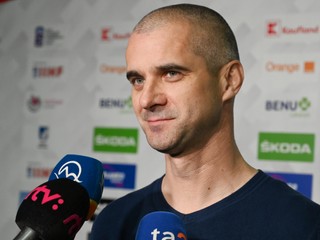 Tréner slovenskej hokejovej reprezentácie do 18 rokov Ivan Feneš.