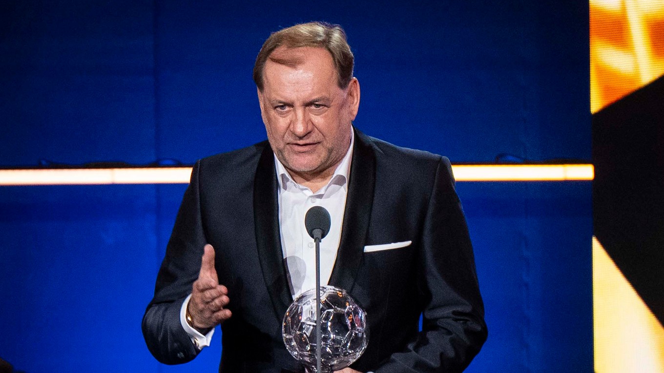 Najlepší tréner roka Vladimír Weiss počas odovzdávania ocenení na galavečere Futbalista roka 2024.