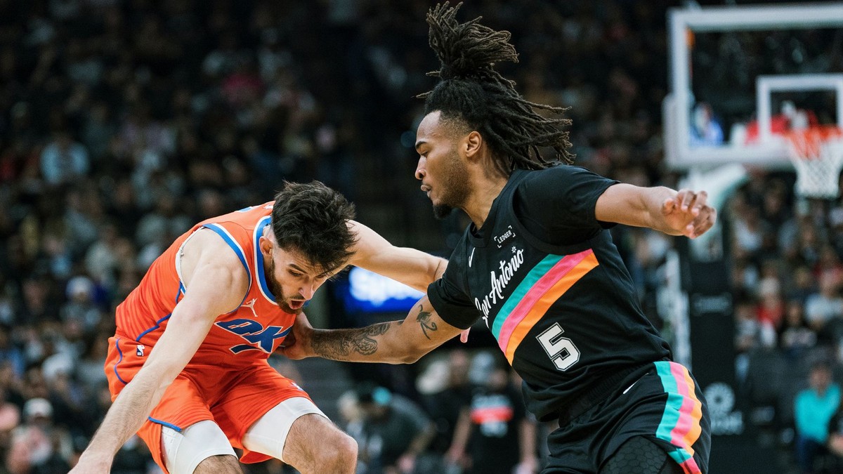 Chet Holmgren a Stephon Castle.