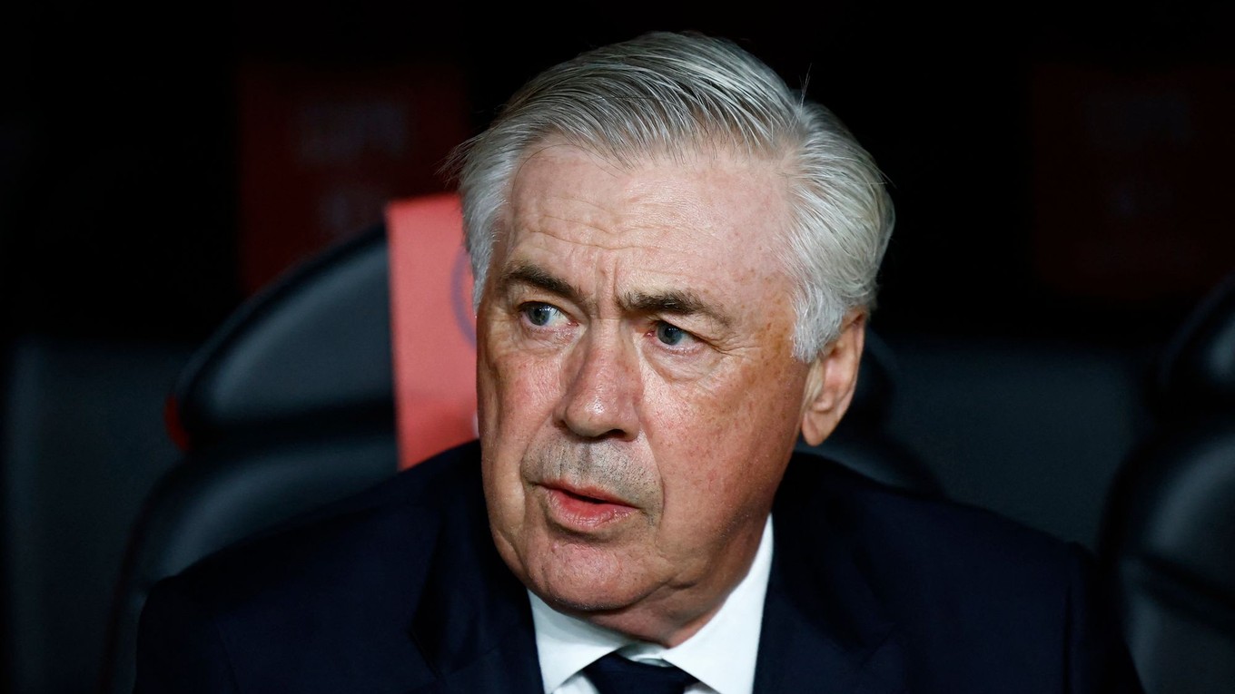 Tréner Carlo Ancelotti.