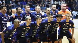 Hráči Lučenca pózujú.