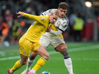 Mychajlo Mudryk v zápase proti Taliansku.