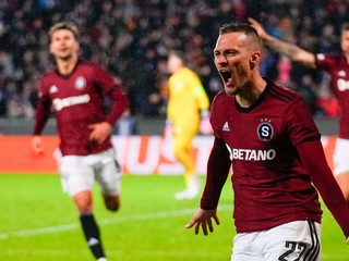 Lukáš Haraslín v drese AC Sparta Praha.