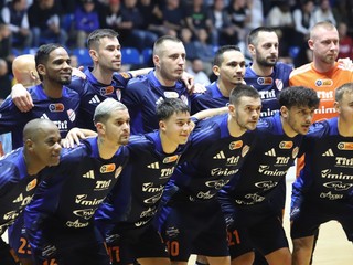 Hráči Lučenca pózujú.