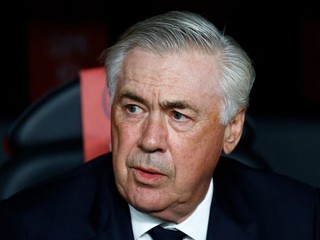 Tréner Carlo Ancelotti.