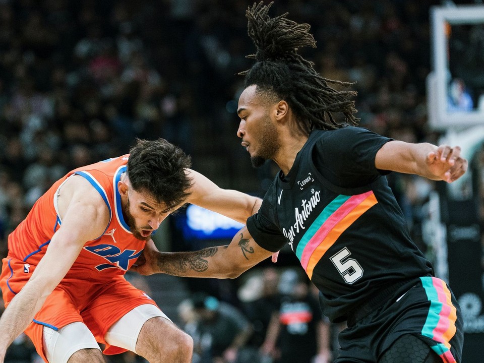 Chet Holmgren a Stephon Castle.