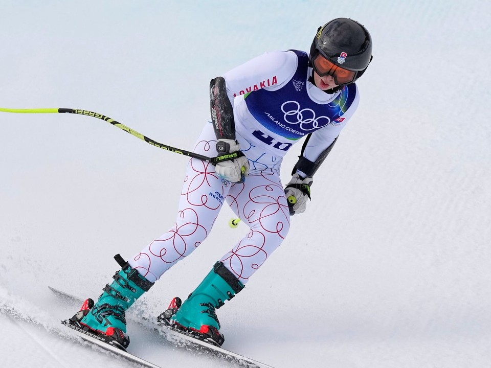 ONLINE: Rebeka Jančová dnes ide 1. kolo obrovského slalomu na ZOH 2026.
