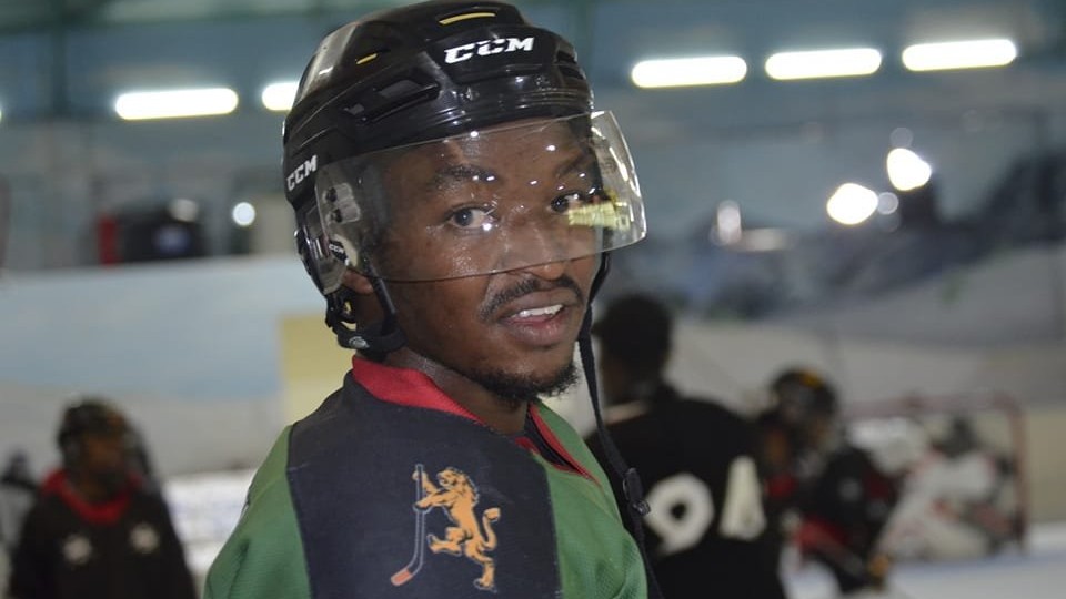 Nemali výstroj, hrali v krátkych tričkách. Hokeju v Keni pomohli aj Crosby a MacKinnon