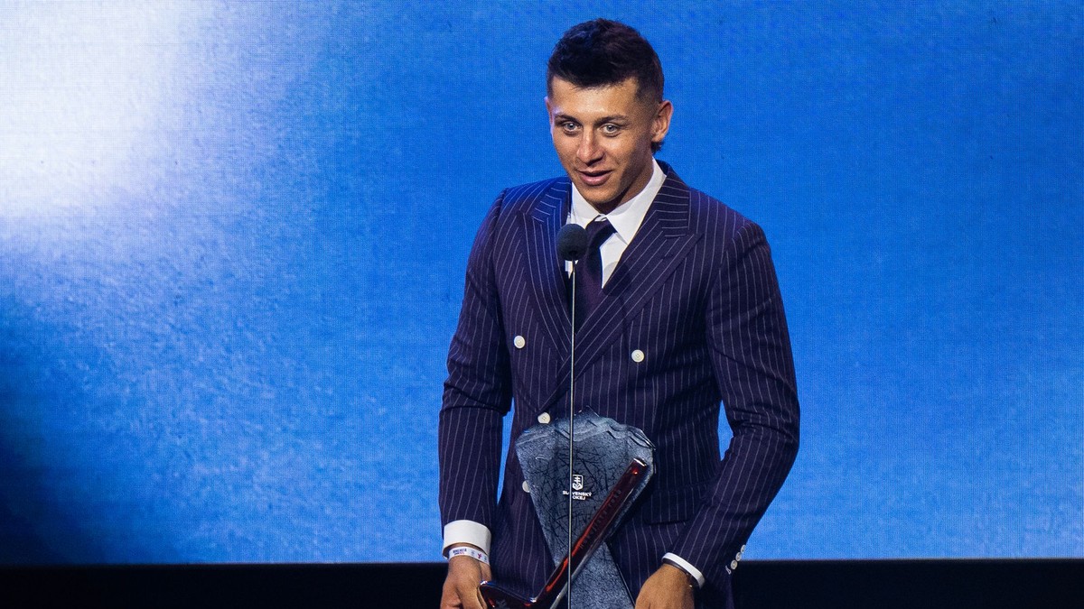 Tajne dúfal, že by mohol zdolať Slafkovského. Fehérváry nevyhral, aj keď mal životnú sezónu