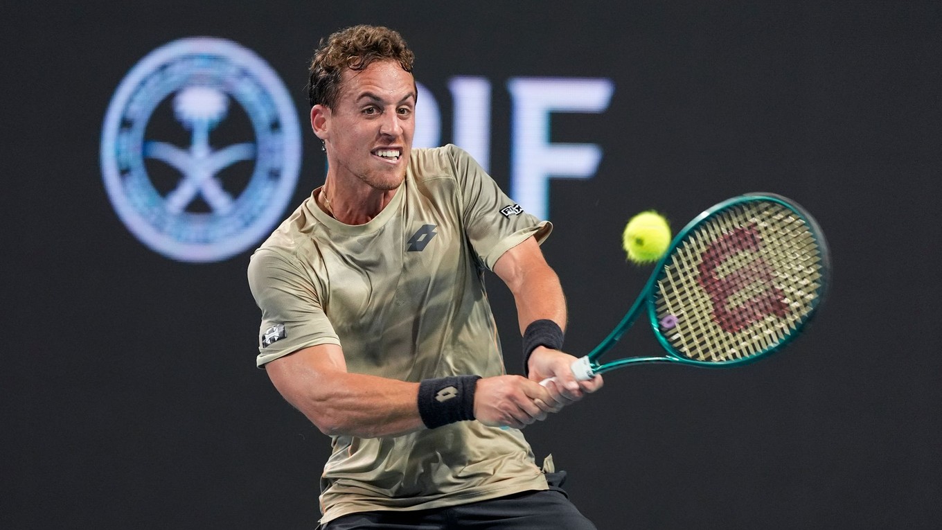 Roberto Carballés Baena.