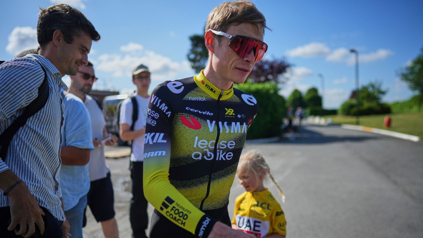 Dánsky cyklista Jonas Vingegaard počas Tour de France 2025. 