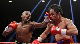 Floyd Mayweather Jr. v zápase s Mannym Pacquiaom.