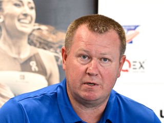 Na snímke šéftréner slovenských atlétov Libor Charfreitag počas tlačovej konferencie Slovenského atletického zväzu (SAZ).