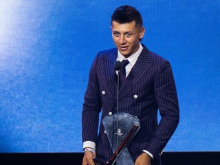 Na snímke Martin Fehérváry získal 2. miesto v ankete Hokejista roka počas slávnostného galavečera na Bratislavskom hrade.