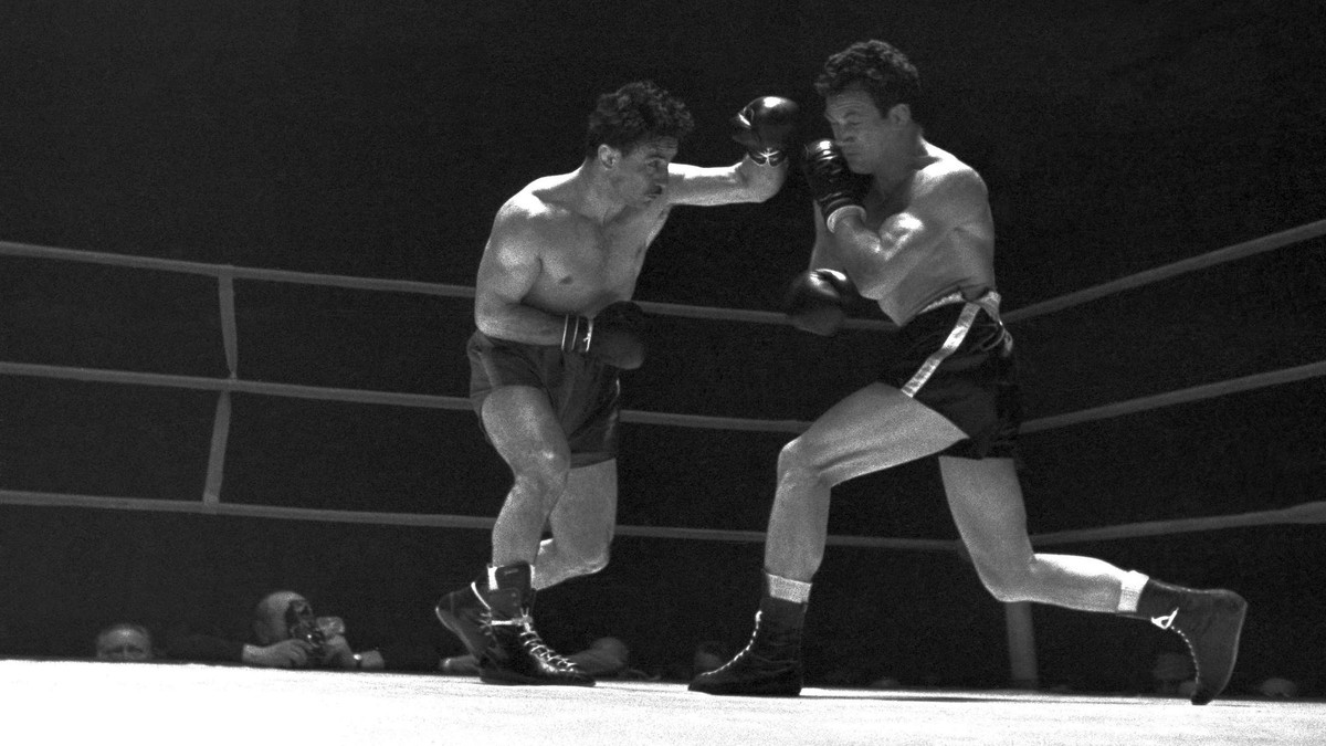 Súboj László Papp vs. Sauveur Chiocca v Paláci športov v Paríži v roku 1961.